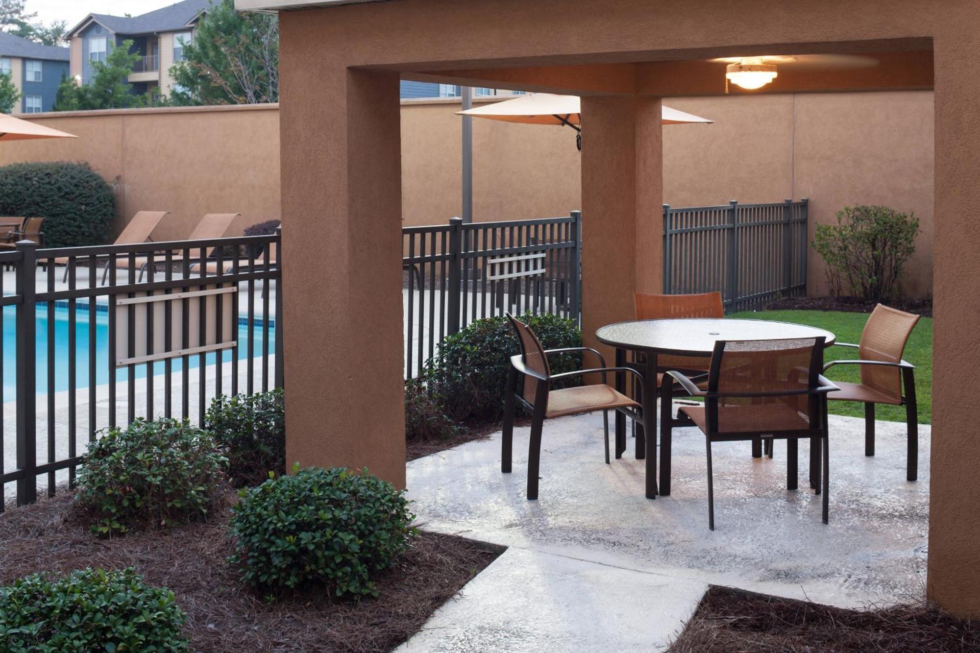 Courtyard By Marriott Hattiesburg Εξωτερικό φωτογραφία