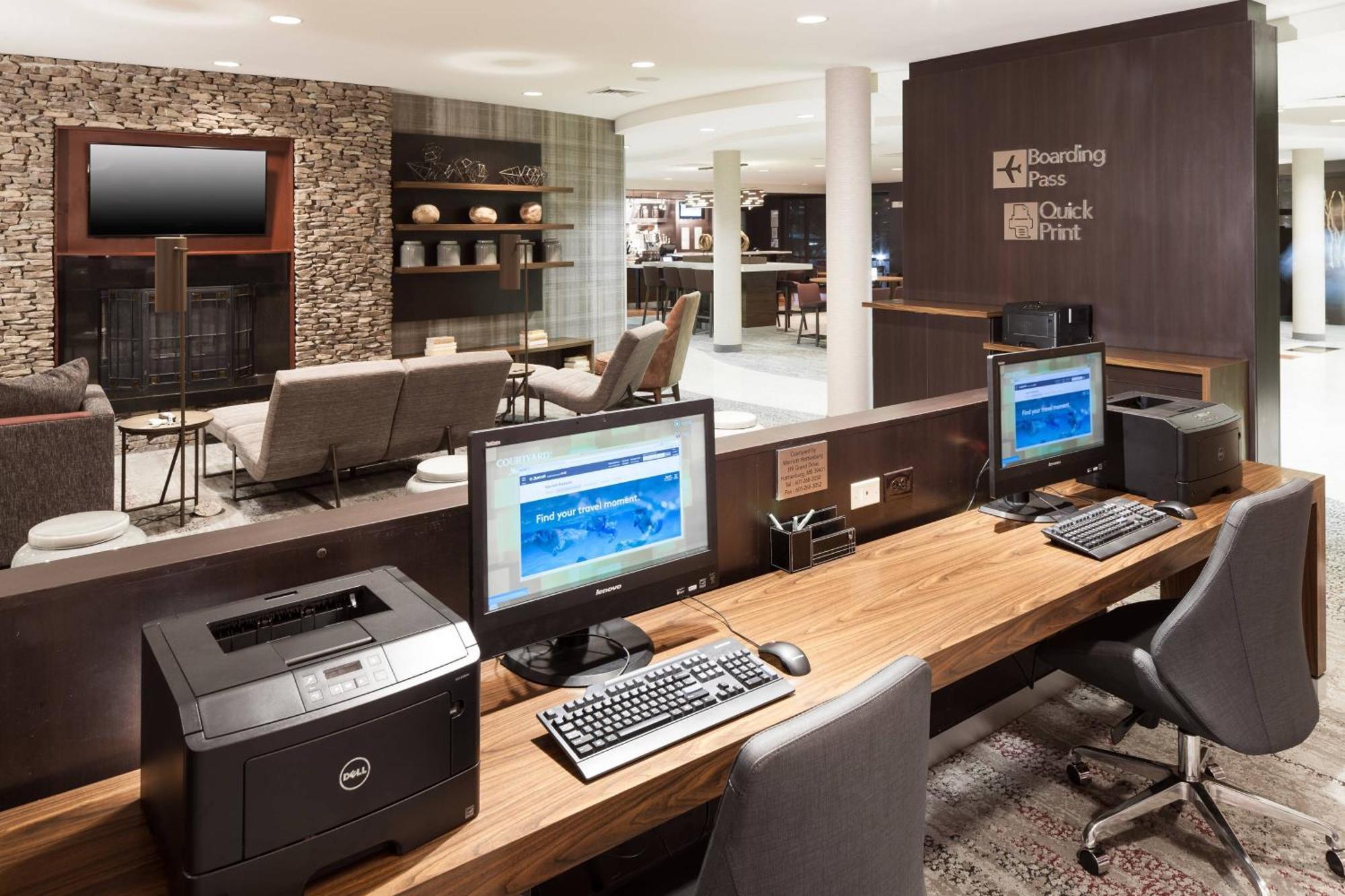 Courtyard By Marriott Hattiesburg Εξωτερικό φωτογραφία