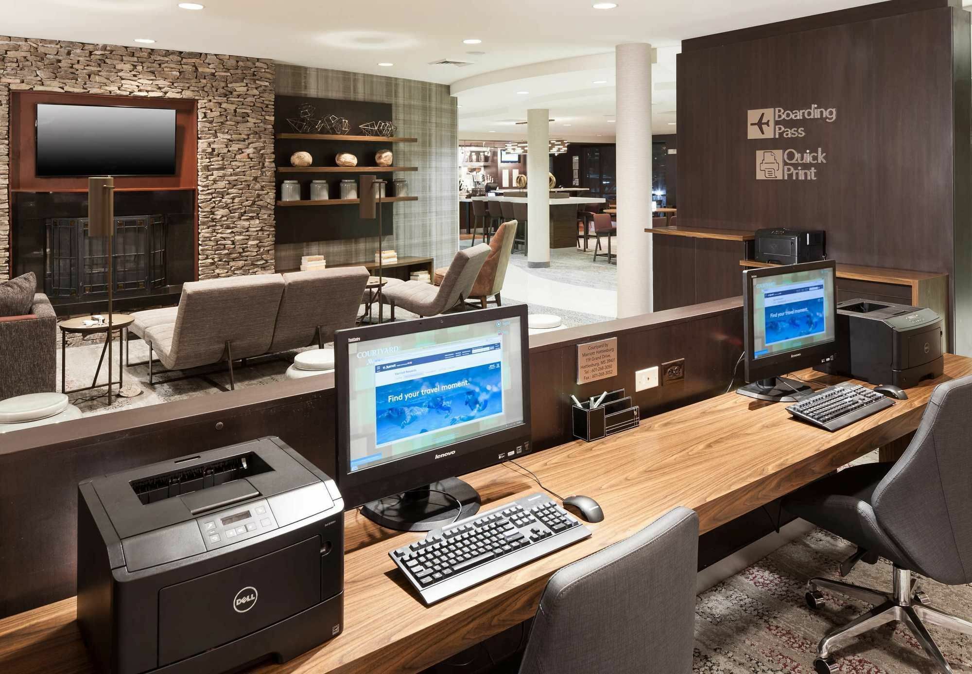 Courtyard By Marriott Hattiesburg Εξωτερικό φωτογραφία
